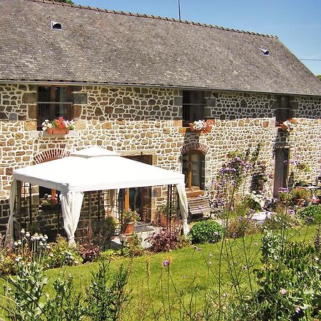 La Cloue Bed & Breakfast Sainte-Marie-du-Bois  Bagian luar foto