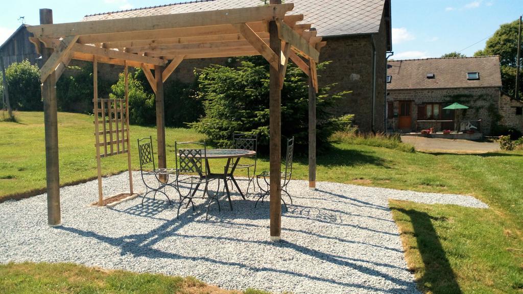 La Cloue Bed & Breakfast Sainte-Marie-du-Bois  Bagian luar foto